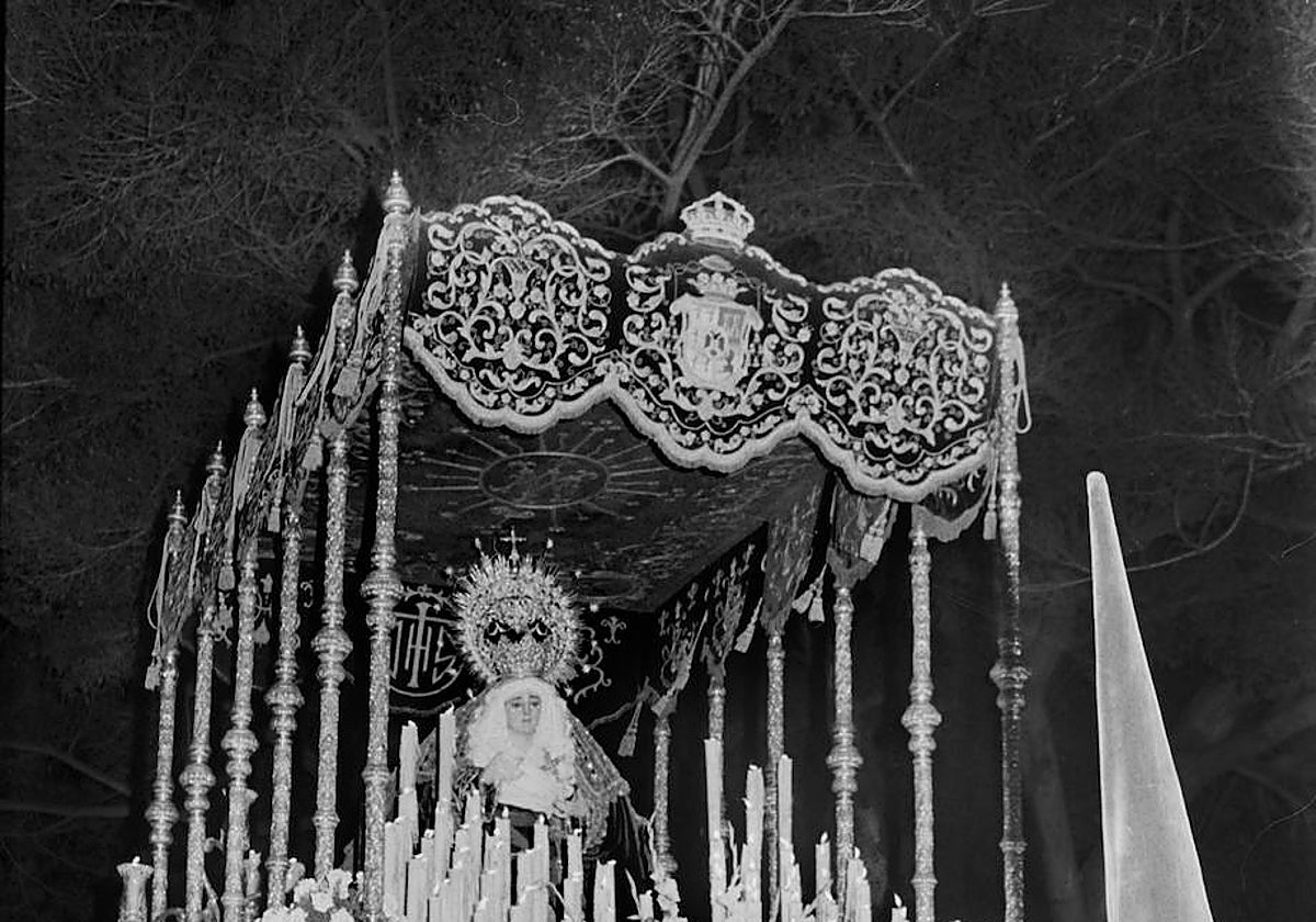 1967 Cuando la Virgen de las Penas de Málaga estuvo a punto de arder